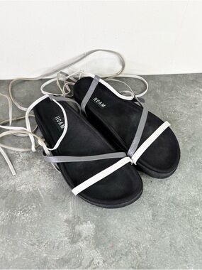 ROAM black leather strap wrap lace up sandals